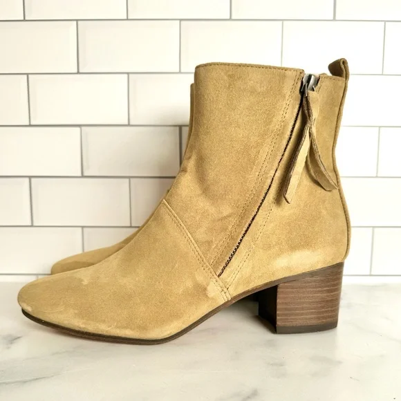 Banana Republic Lydia Bootie - Picture 6 of 9